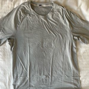 Lululemon yoga t shirt
